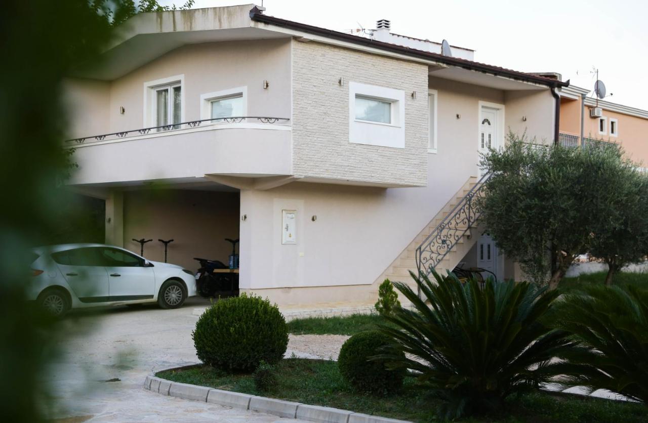 La Hacienda Hotell Ulcinj Exteriör bild