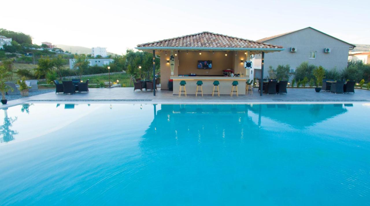 La Hacienda Hotell Ulcinj Exteriör bild