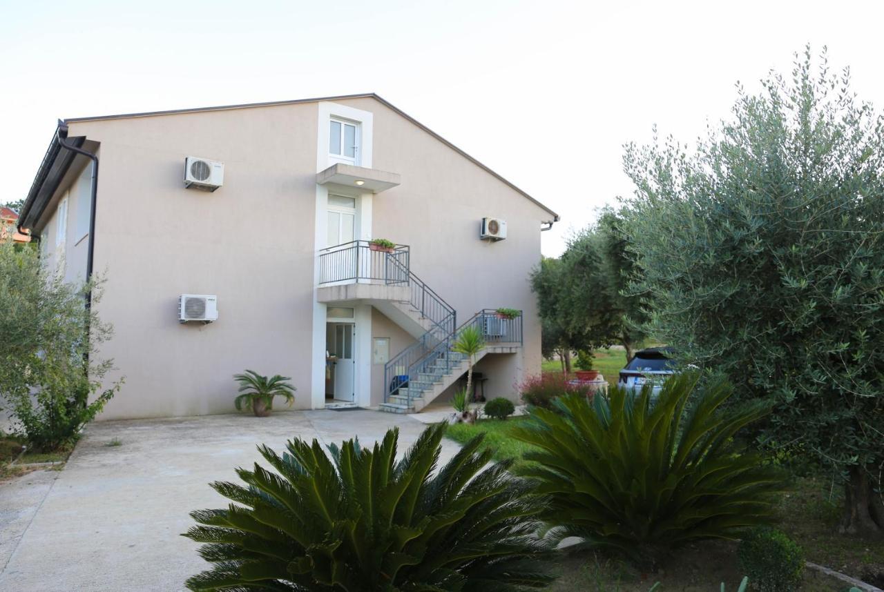 La Hacienda Hotell Ulcinj Exteriör bild
