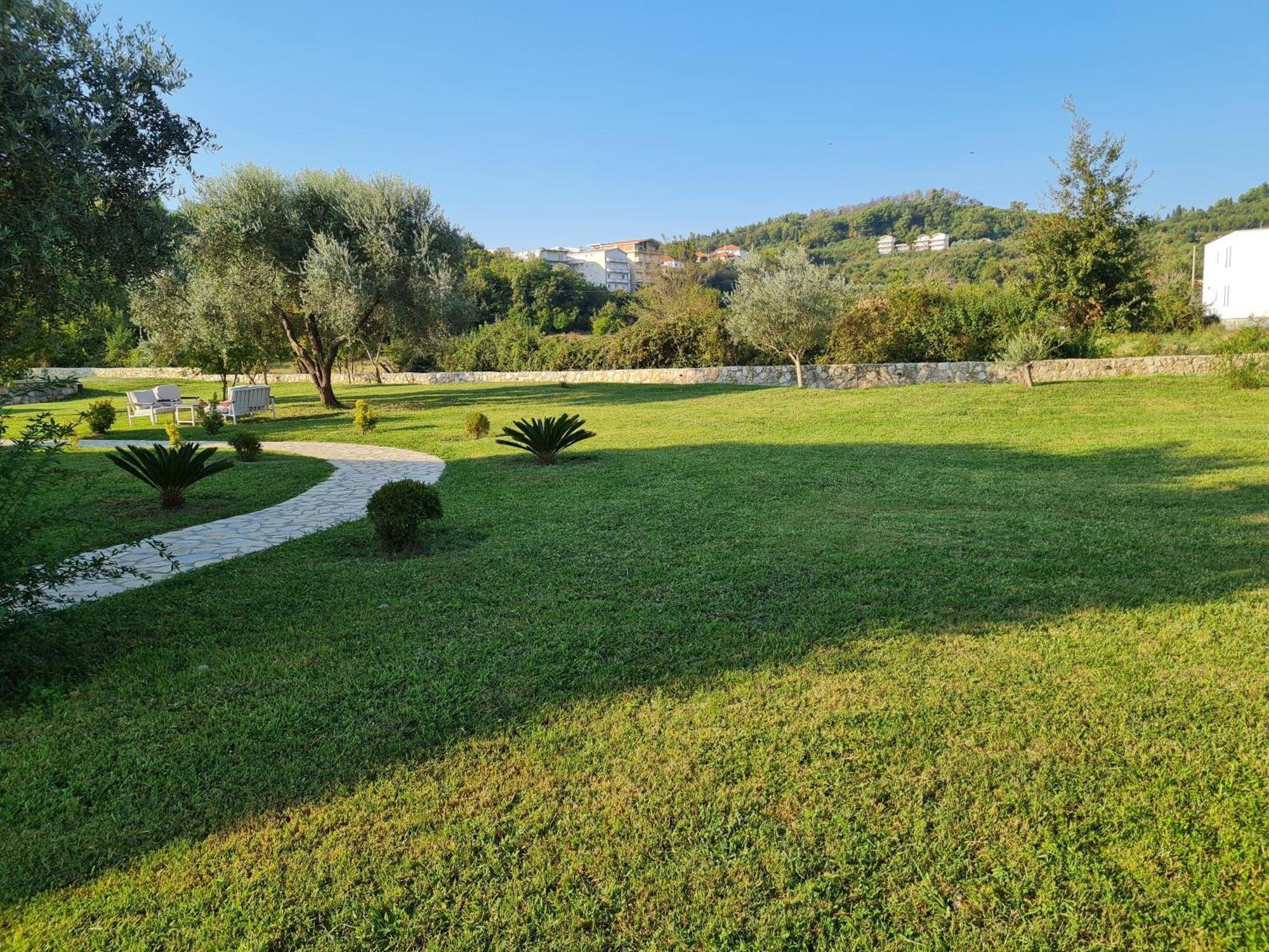 La Hacienda Hotell Ulcinj Exteriör bild