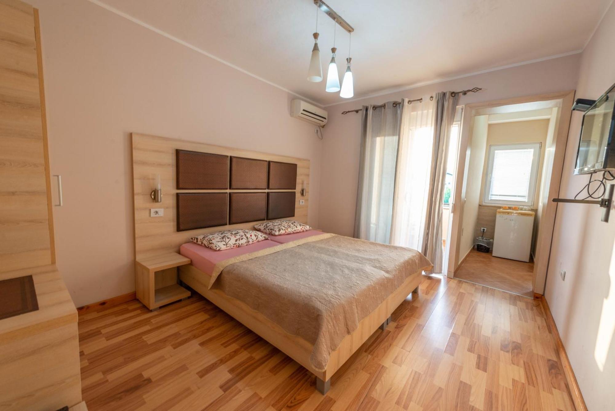 La Hacienda Hotell Ulcinj Exteriör bild